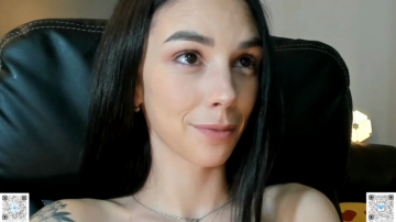 Hotfallingdevil  21-11-2021 smilebitch Female